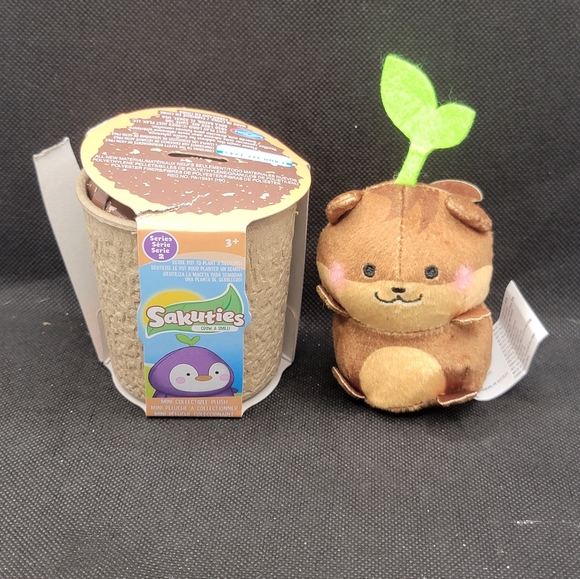 Sakuties CHARLIE the Squirrel 4" Mini Collectible Plush Series 2 - Grow A Smile! - Picture 1 of 7